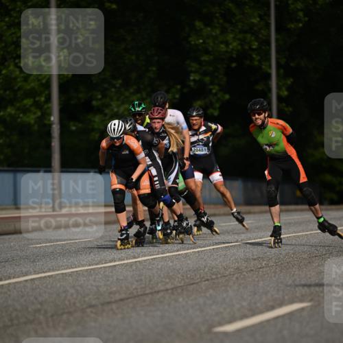 29.06.2025 - hella hamburg halbmarathon Dr. Thomas Lammeyer http://msf.ph/oto/8138924 29.06.2025 08:54:19 Kennedybrücke  meine-sportfotos.de