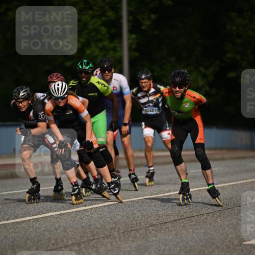 29.06.2025 - hella hamburg halbmarathon Dr. Thomas Lammeyer http://msf.ph/oto/8138933 29.06.2025 08:54:20 Kennedybrücke  meine-sportfotos.de