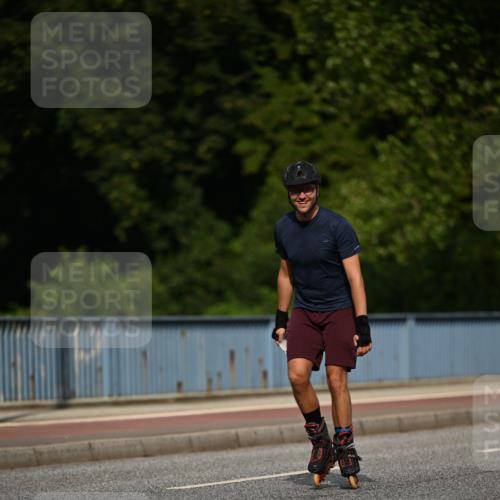 29.06.2025 - hella hamburg halbmarathon Dr. Thomas Lammeyer http://msf.ph/oto/8138974 29.06.2025 09:04:04 Kennedybrücke  meine-sportfotos.de