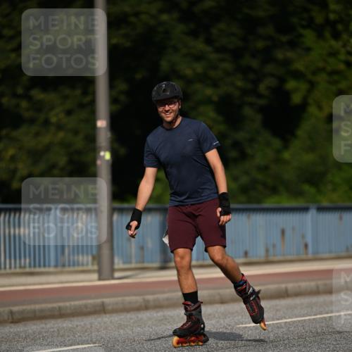 29.06.2025 - hella hamburg halbmarathon Dr. Thomas Lammeyer http://msf.ph/oto/8138980 29.06.2025 09:04:04 Kennedybrücke  meine-sportfotos.de