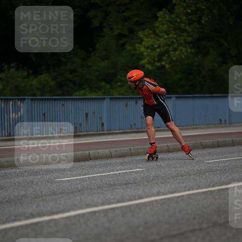 29.06.2025 - hella hamburg halbmarathon Dr. Thomas Lammeyer http://msf.ph/oto/8138991 29.06.2025 08:55:05 Kennedybrücke  meine-sportfotos.de