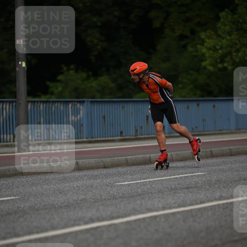 29.06.2025 - hella hamburg halbmarathon Dr. Thomas Lammeyer http://msf.ph/oto/8138993 29.06.2025 08:55:05 Kennedybrücke  meine-sportfotos.de