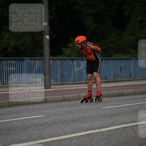 29.06.2025 - hella hamburg halbmarathon Dr. Thomas Lammeyer http://msf.ph/oto/8138995 29.06.2025 08:55:05 Kennedybrücke  meine-sportfotos.de