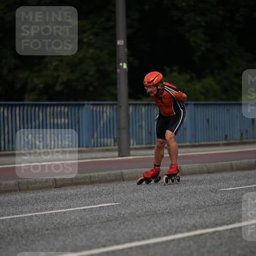 29.06.2025 - hella hamburg halbmarathon Dr. Thomas Lammeyer http://msf.ph/oto/8138997 29.06.2025 08:55:06 Kennedybrücke  meine-sportfotos.de