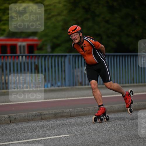 29.06.2025 - hella hamburg halbmarathon Dr. Thomas Lammeyer http://msf.ph/oto/8139007 29.06.2025 08:55:07 Kennedybrücke  meine-sportfotos.de