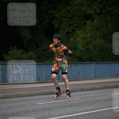 29.06.2025 - hella hamburg halbmarathon Dr. Thomas Lammeyer http://msf.ph/oto/8139026 29.06.2025 08:55:19 Kennedybrücke  meine-sportfotos.de