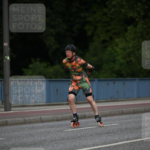 29.06.2025 - hella hamburg halbmarathon Dr. Thomas Lammeyer http://msf.ph/oto/8139027 29.06.2025 08:55:19 Kennedybrücke  meine-sportfotos.de