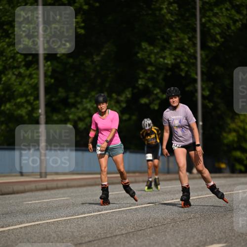 29.06.2025 - hella hamburg halbmarathon Dr. Thomas Lammeyer http://msf.ph/oto/8139051 29.06.2025 09:04:10 Kennedybrücke  meine-sportfotos.de