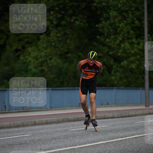 29.06.2025 - hella hamburg halbmarathon Dr. Thomas Lammeyer http://msf.ph/oto/8139063 29.06.2025 08:55:29 Kennedybrücke  meine-sportfotos.de