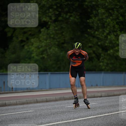 29.06.2025 - hella hamburg halbmarathon Dr. Thomas Lammeyer http://msf.ph/oto/8139064 29.06.2025 08:55:29 Kennedybrücke  meine-sportfotos.de
