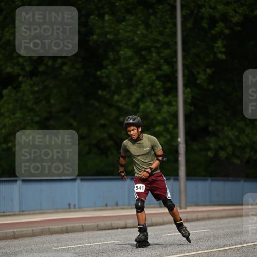 29.06.2025 - hella hamburg halbmarathon Dr. Thomas Lammeyer http://msf.ph/oto/8139095 29.06.2025 09:04:24 Kennedybrücke  meine-sportfotos.de