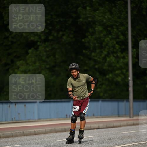 29.06.2025 - hella hamburg halbmarathon Dr. Thomas Lammeyer http://msf.ph/oto/8139099 29.06.2025 09:04:24 Kennedybrücke  meine-sportfotos.de