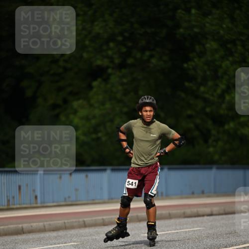 29.06.2025 - hella hamburg halbmarathon Dr. Thomas Lammeyer http://msf.ph/oto/8139102 29.06.2025 09:04:24 Kennedybrücke  meine-sportfotos.de