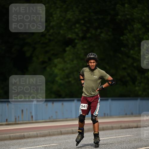 29.06.2025 - hella hamburg halbmarathon Dr. Thomas Lammeyer http://msf.ph/oto/8139103 29.06.2025 09:04:24 Kennedybrücke  meine-sportfotos.de