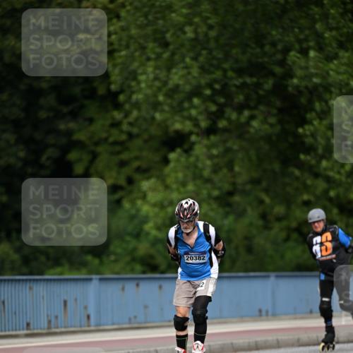 29.06.2025 - hella hamburg halbmarathon Dr. Thomas Lammeyer http://msf.ph/oto/8139112 29.06.2025 09:04:29 Kennedybrücke  meine-sportfotos.de