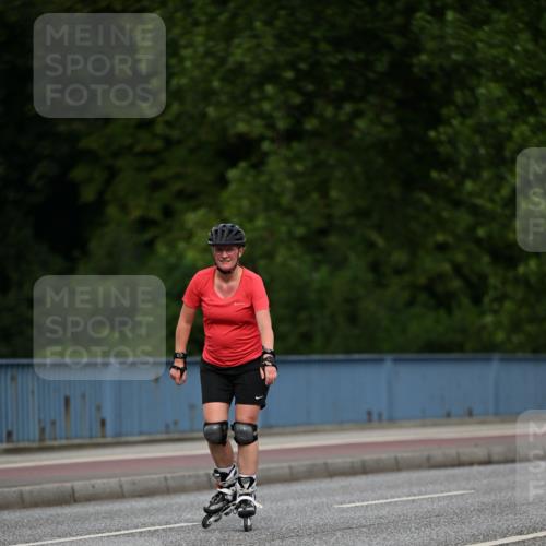 29.06.2025 - hella hamburg halbmarathon Dr. Thomas Lammeyer http://msf.ph/oto/8139126 29.06.2025 09:04:33 Kennedybrücke  meine-sportfotos.de