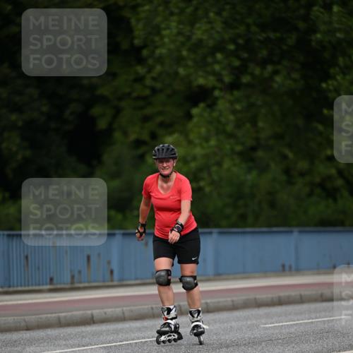 29.06.2025 - hella hamburg halbmarathon Dr. Thomas Lammeyer http://msf.ph/oto/8139127 29.06.2025 09:04:33 Kennedybrücke  meine-sportfotos.de