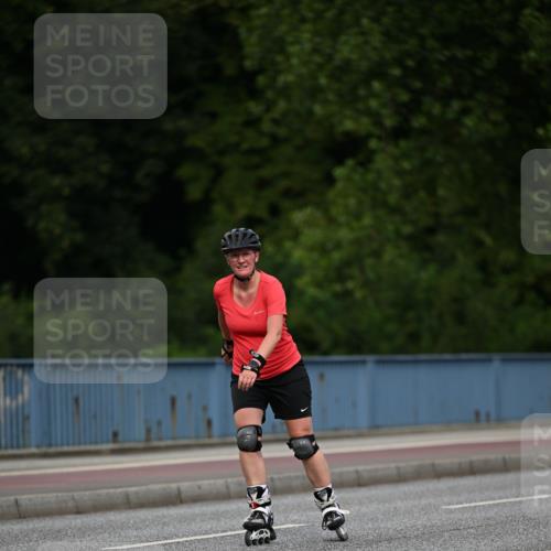 29.06.2025 - hella hamburg halbmarathon Dr. Thomas Lammeyer http://msf.ph/oto/8139129 29.06.2025 09:04:34 Kennedybrücke  meine-sportfotos.de
