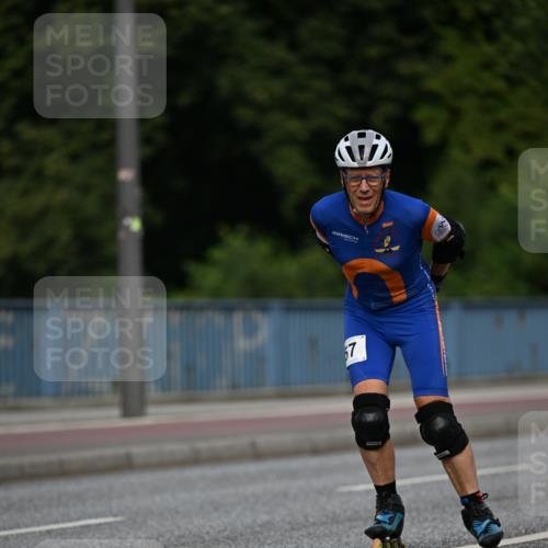 29.06.2025 - hella hamburg halbmarathon Dr. Thomas Lammeyer http://msf.ph/oto/8139138 29.06.2025 08:55:34 Kennedybrücke  meine-sportfotos.de