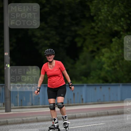 29.06.2025 - hella hamburg halbmarathon Dr. Thomas Lammeyer http://msf.ph/oto/8139140 29.06.2025 09:04:34 Kennedybrücke  meine-sportfotos.de