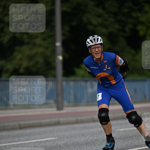29.06.2025 - hella hamburg halbmarathon Dr. Thomas Lammeyer http://msf.ph/oto/8139142 29.06.2025 08:55:34 Kennedybrücke  meine-sportfotos.de