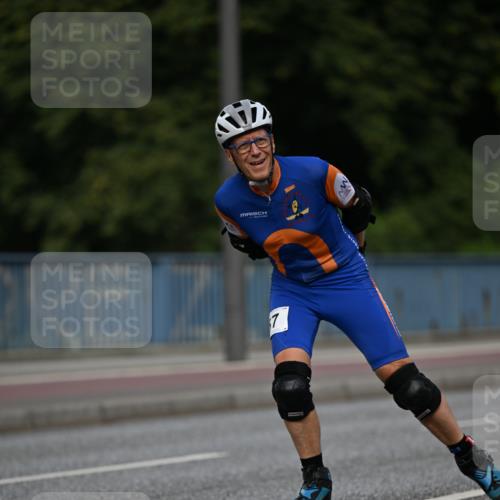 29.06.2025 - hella hamburg halbmarathon Dr. Thomas Lammeyer http://msf.ph/oto/8139143 29.06.2025 08:55:34 Kennedybrücke  meine-sportfotos.de