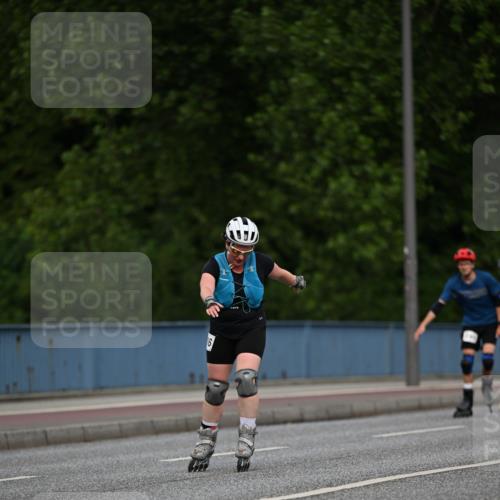 29.06.2025 - hella hamburg halbmarathon Dr. Thomas Lammeyer http://msf.ph/oto/8139175 29.06.2025 09:04:38 Kennedybrücke  meine-sportfotos.de
