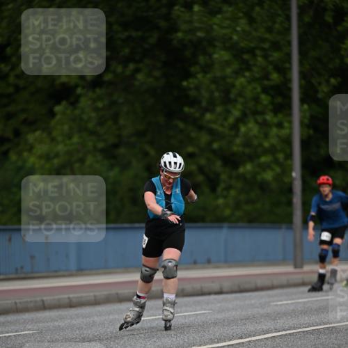 29.06.2025 - hella hamburg halbmarathon Dr. Thomas Lammeyer http://msf.ph/oto/8139178 29.06.2025 09:04:38 Kennedybrücke  meine-sportfotos.de
