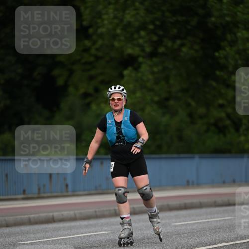 29.06.2025 - hella hamburg halbmarathon Dr. Thomas Lammeyer http://msf.ph/oto/8139197 29.06.2025 09:04:39 Kennedybrücke  meine-sportfotos.de