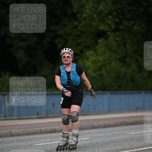 29.06.2025 - hella hamburg halbmarathon Dr. Thomas Lammeyer http://msf.ph/oto/8139201 29.06.2025 09:04:39 Kennedybrücke  meine-sportfotos.de