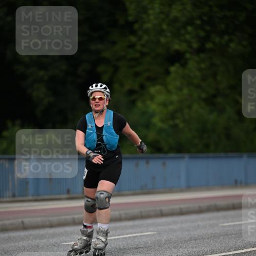 29.06.2025 - hella hamburg halbmarathon Dr. Thomas Lammeyer http://msf.ph/oto/8139203 29.06.2025 09:04:39 Kennedybrücke  meine-sportfotos.de