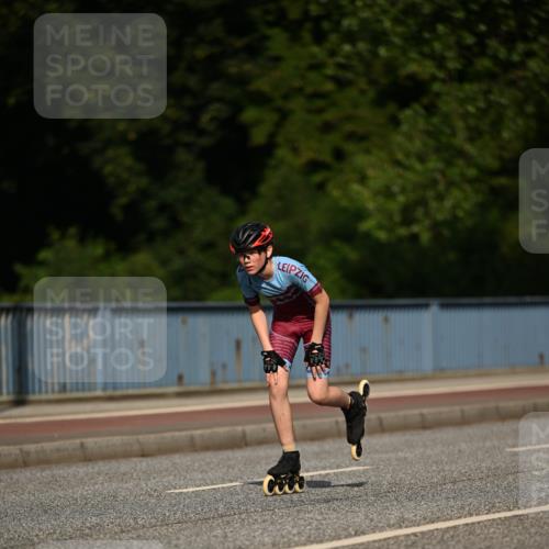 29.06.2025 - hella hamburg halbmarathon Dr. Thomas Lammeyer http://msf.ph/oto/8139232 29.06.2025 08:55:56 Kennedybrücke  meine-sportfotos.de