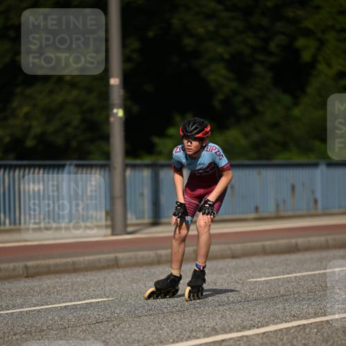 29.06.2025 - hella hamburg halbmarathon Dr. Thomas Lammeyer http://msf.ph/oto/8139235 29.06.2025 08:55:56 Kennedybrücke  meine-sportfotos.de