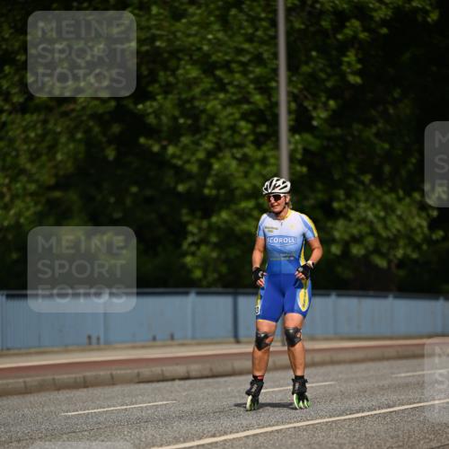29.06.2025 - hella hamburg halbmarathon Dr. Thomas Lammeyer http://msf.ph/oto/8139246 29.06.2025 08:56:02 Kennedybrücke  meine-sportfotos.de