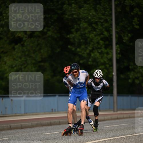 29.06.2025 - hella hamburg halbmarathon Dr. Thomas Lammeyer http://msf.ph/oto/8139268 29.06.2025 08:56:34 Kennedybrücke  meine-sportfotos.de