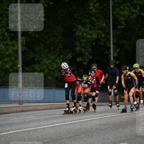 29.06.2025 - hella hamburg halbmarathon Dr. Thomas Lammeyer http://msf.ph/oto/8139282 29.06.2025 08:56:48 Kennedybrücke  meine-sportfotos.de