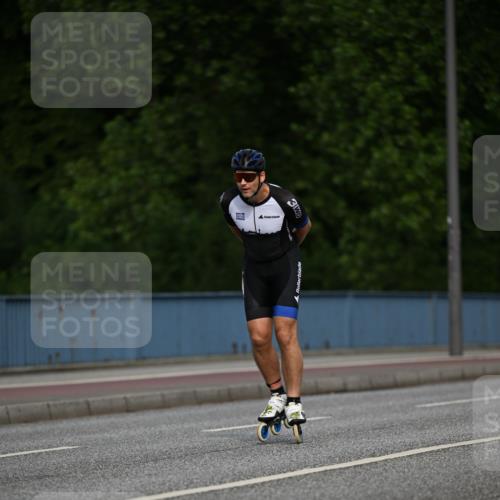 29.06.2025 - hella hamburg halbmarathon Dr. Thomas Lammeyer http://msf.ph/oto/8139301 29.06.2025 08:56:52 Kennedybrücke  meine-sportfotos.de
