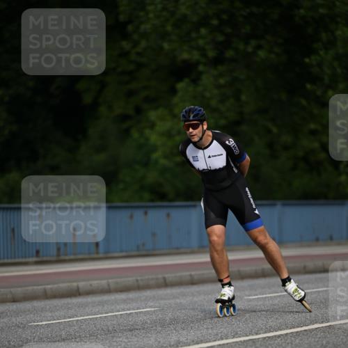 29.06.2025 - hella hamburg halbmarathon Dr. Thomas Lammeyer http://msf.ph/oto/8139303 29.06.2025 08:56:52 Kennedybrücke  meine-sportfotos.de