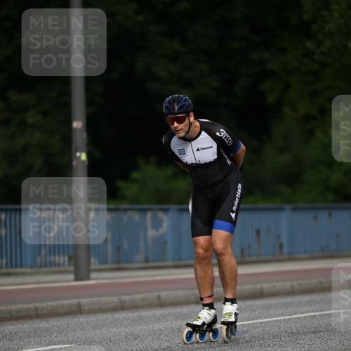 29.06.2025 - hella hamburg halbmarathon Dr. Thomas Lammeyer http://msf.ph/oto/8139307 29.06.2025 08:56:53 Kennedybrücke  meine-sportfotos.de
