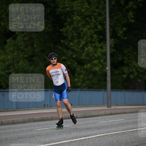 29.06.2025 - hella hamburg halbmarathon Dr. Thomas Lammeyer http://msf.ph/oto/8139308 29.06.2025 08:56:56 Kennedybrücke  meine-sportfotos.de