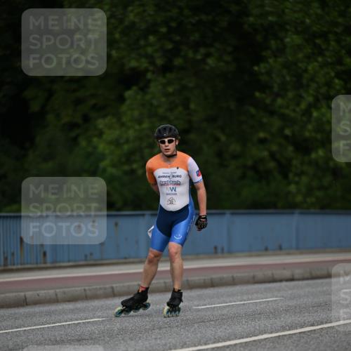 29.06.2025 - hella hamburg halbmarathon Dr. Thomas Lammeyer http://msf.ph/oto/8139311 29.06.2025 08:56:56 Kennedybrücke  meine-sportfotos.de