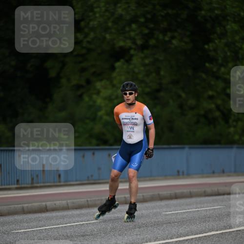 29.06.2025 - hella hamburg halbmarathon Dr. Thomas Lammeyer http://msf.ph/oto/8139312 29.06.2025 08:56:56 Kennedybrücke  meine-sportfotos.de