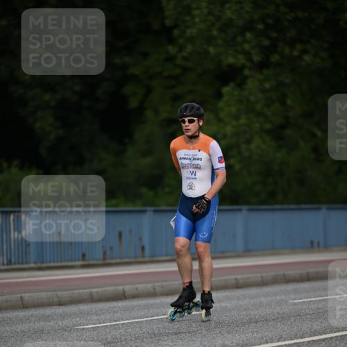 29.06.2025 - hella hamburg halbmarathon Dr. Thomas Lammeyer http://msf.ph/oto/8139317 29.06.2025 08:56:57 Kennedybrücke  meine-sportfotos.de