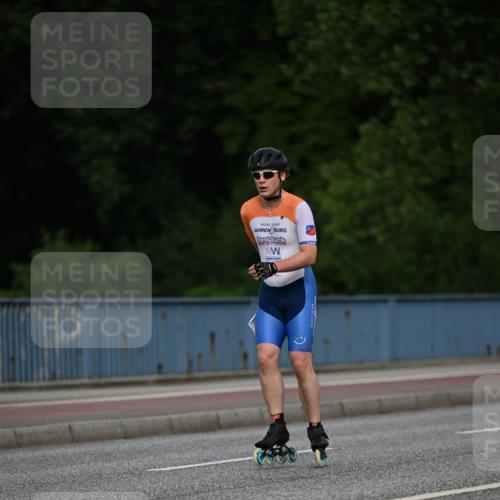 29.06.2025 - hella hamburg halbmarathon Dr. Thomas Lammeyer http://msf.ph/oto/8139319 29.06.2025 08:56:57 Kennedybrücke  meine-sportfotos.de