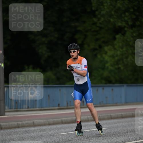 29.06.2025 - hella hamburg halbmarathon Dr. Thomas Lammeyer http://msf.ph/oto/8139323 29.06.2025 08:56:57 Kennedybrücke  meine-sportfotos.de