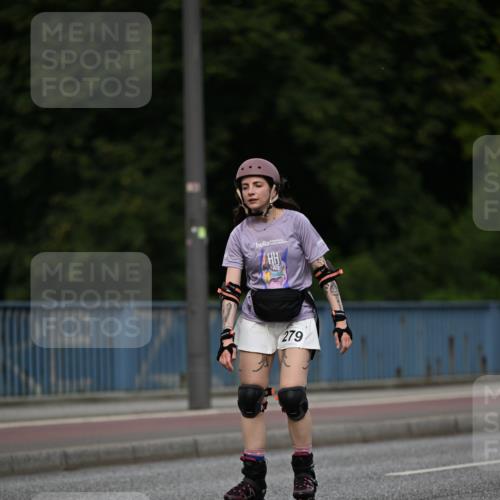 29.06.2025 - hella hamburg halbmarathon Dr. Thomas Lammeyer http://msf.ph/oto/8139356 29.06.2025 09:05:12 Kennedybrücke  meine-sportfotos.de
