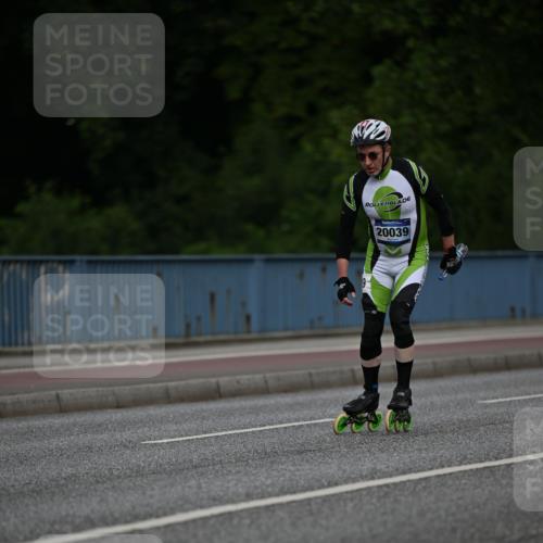 29.06.2025 - hella hamburg halbmarathon Dr. Thomas Lammeyer http://msf.ph/oto/8139412 29.06.2025 08:57:10 Kennedybrücke  meine-sportfotos.de