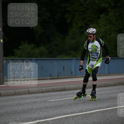 29.06.2025 - hella hamburg halbmarathon Dr. Thomas Lammeyer http://msf.ph/oto/8139414 29.06.2025 08:57:10 Kennedybrücke  meine-sportfotos.de