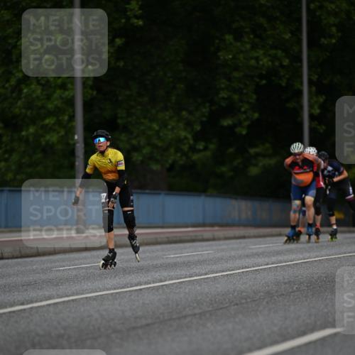 29.06.2025 - hella hamburg halbmarathon Dr. Thomas Lammeyer http://msf.ph/oto/8139422 29.06.2025 08:57:12 Kennedybrücke  meine-sportfotos.de