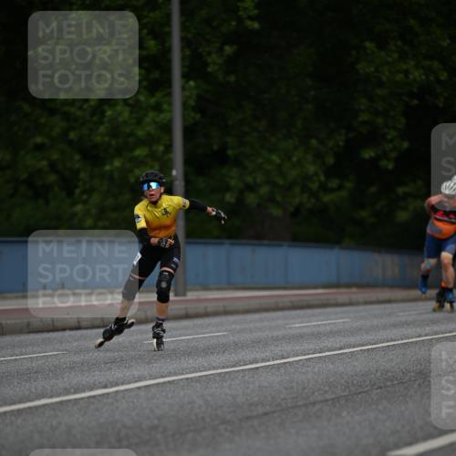 29.06.2025 - hella hamburg halbmarathon Dr. Thomas Lammeyer http://msf.ph/oto/8139429 29.06.2025 08:57:12 Kennedybrücke  meine-sportfotos.de